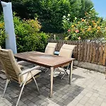 Cecilienhof - Apartment With Ac & Terrace Near Velden Centre