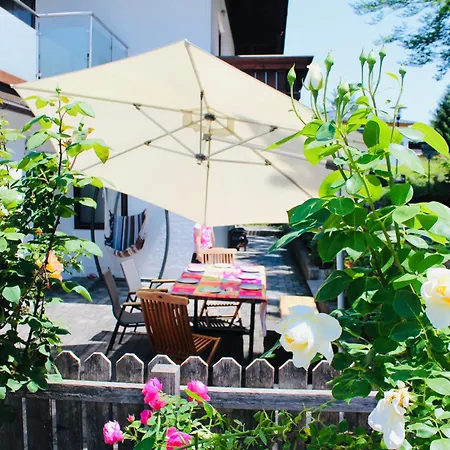 Cecilienhof Velden - & Terrace Apartment *