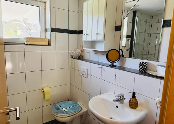 Cecilienhof - Apartment With Ac & Terrace Near Velden Centre