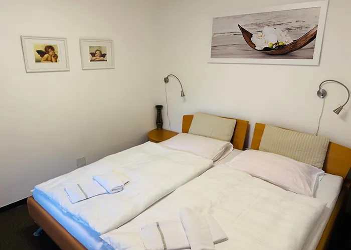 Cecilienhof - Apartment With Ac & Terrace Near Velden Centre Velden am Wörthersee